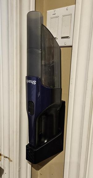 Shark Pet Pro Vacuum Holder