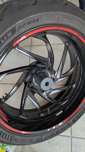 Wuchtadaper BMW Motorrad Hinterrrad Felge Einarmschwinge K1300S