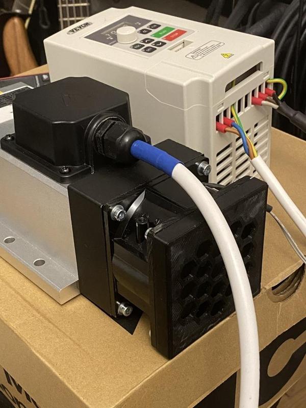 VEVOR 2.2kW ER20 24000RPM 400Hz square spindle 80x80 cooling fan adapter and cap