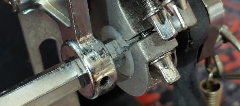 Drum pedal beater holder shaft connector. Fits millenium pro pedals and more.