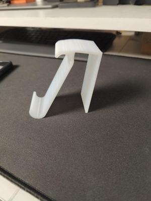 Yet another parametric versatile In-flight smartphone holder