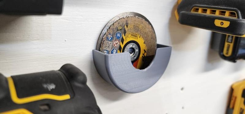 Dewalt Cut-Off Tool 3" Disc Holder Wall Mount
