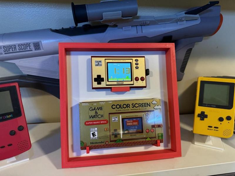 Game & Watch Powered Display Frame (Tabletop)
