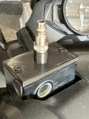 Bouchon réservoir frein pour purgeur automatique BWM C650GT ou Sport