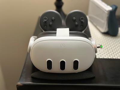 Quest 3 Docking Station
