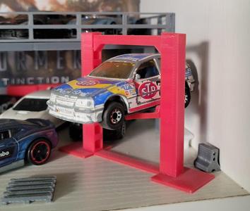 1:64 Scale Car Lift
