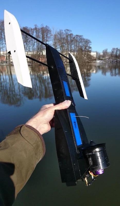 EDF Sponson/Rigger boat