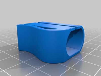 Retainer clip for Laguiole knife