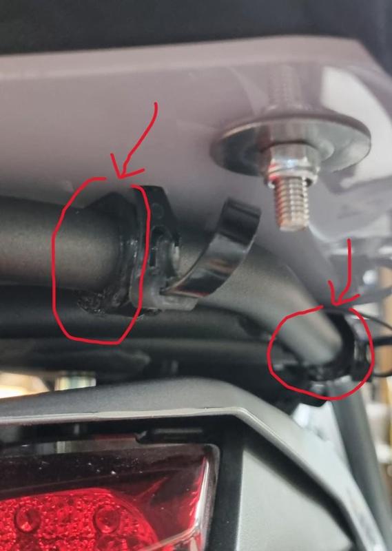 Voge 300 Rally top bag rack spacer