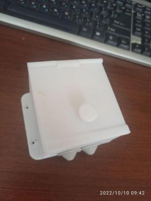 Box for the thermostat