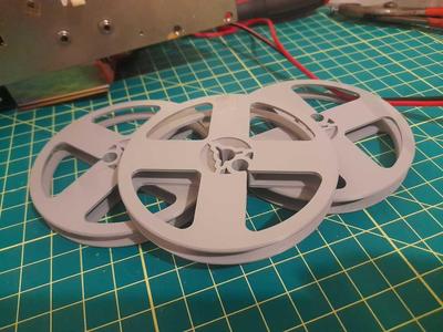 3", 4", and 5" reels for reel to reel recorder/player