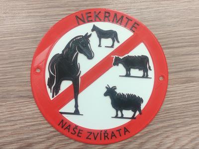 sign - DO NOT FEED ANIMALS
