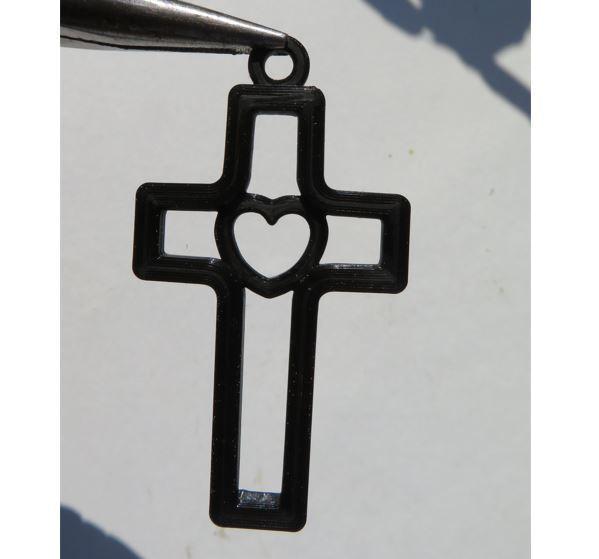 Deko-Kreuz mit Herz für die Erstkommunion