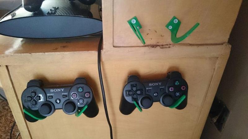 PS3 Controller Simple Wall Mount