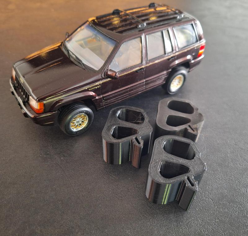 Jeep ZJ/ZG - Hood Bumper - 55254775