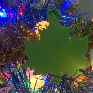 Maple leaf (key ring or fir decoration)