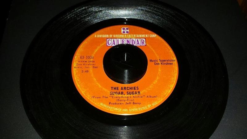 'Volcano' Style 45 RPM Record Adapter