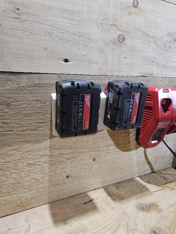 Milwaukee battery holder 18V (for 2 batteries)