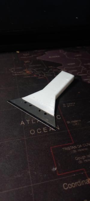 precision blade holder / spatula