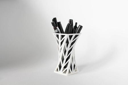 008f - Pen Holder - Wireframe - Arrowhead Pattern -