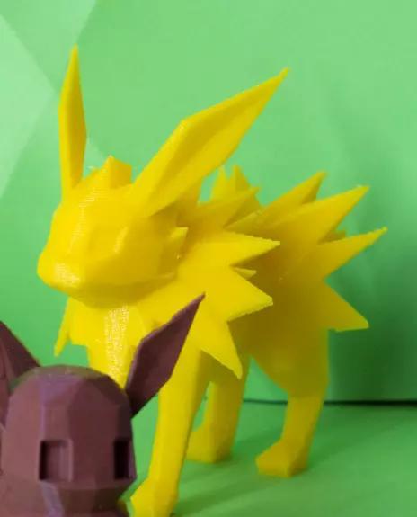 Jolteon Low Poly Pokemon
