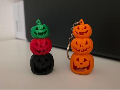 Halloween pumpkin keychain
