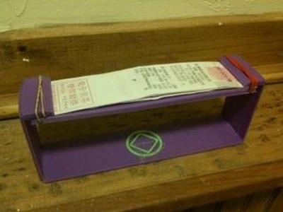 Taiwanese lottery receipt holder