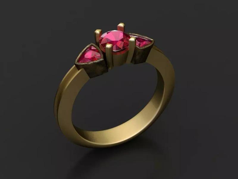 Luxurious Gold Ring with Ruby