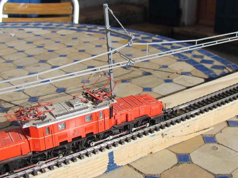 1500 volt catenary unified HO poles