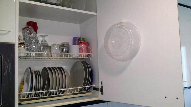 Holder for microwave dishes cover - Soporte cubreplatos de microondas