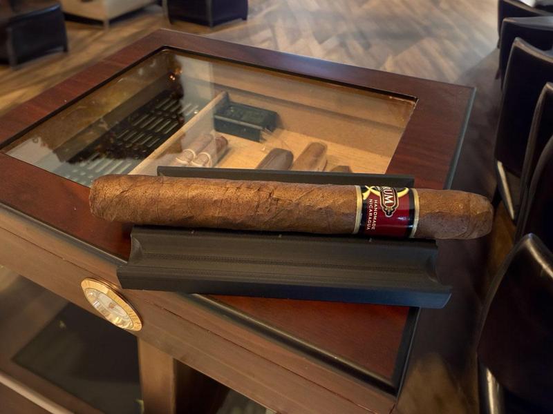 Cigar Holder (Humidor Cradle)