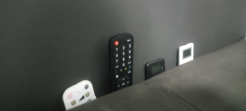 Organizer controls TV, AC, Etc... Chaise long sofa