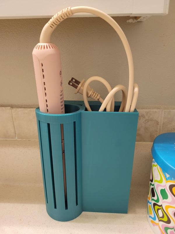 Flat iron holder
