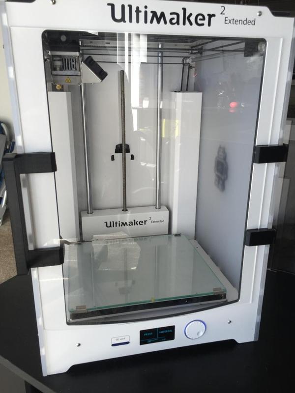 Ultimaker 2 Magnetic Door Fasteners