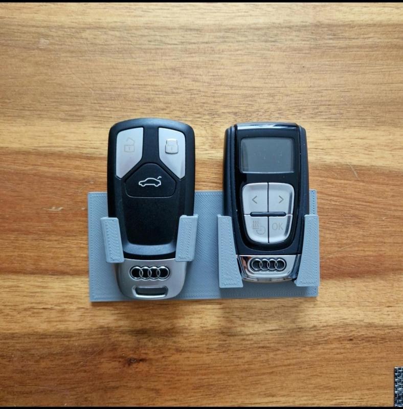 Audi key holder with parking heater