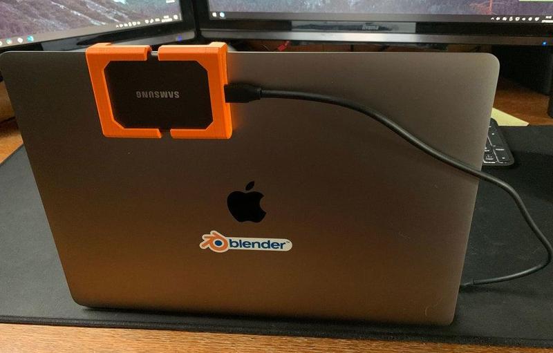 Samsung T7 Cage/case with MacBook Pro Screen holder