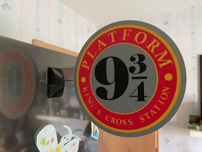 Large Frigde Magnet Platform 9 3/4