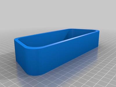 Trapezoid desk table