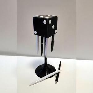 Penholder cube