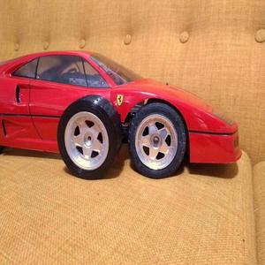KYOSHO FERRARI F40 WHEELS AND TIRES