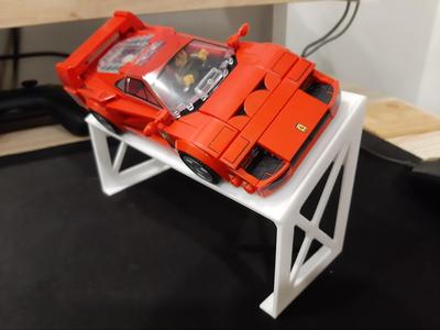 Display stand for Speed Champions brick sets