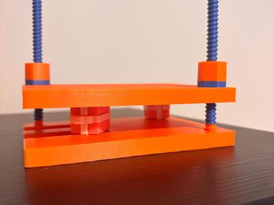 Small Objects Clamp