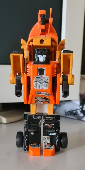 Sandstorm leg stand