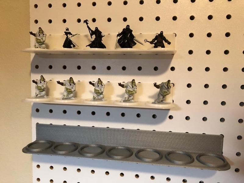 Mini drying tray for pegboard