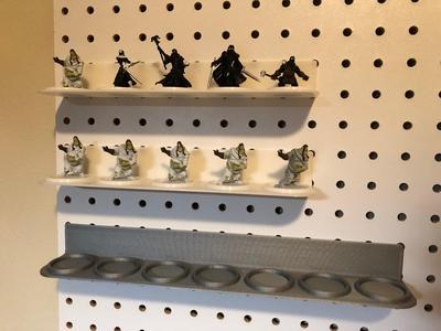 Mini drying tray for pegboard