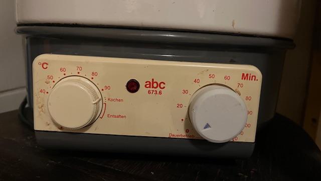 Turning knob for preserving jar