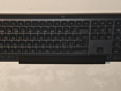 Logitech MX Keys Wall mount