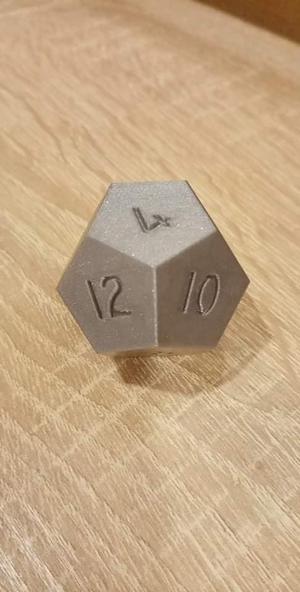 Dodecahedron with and without numbers
