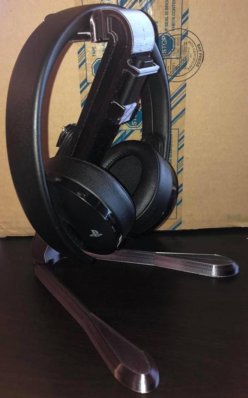 PS Gold Headphone Stand