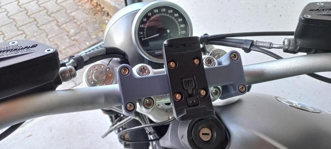 BMW R nineT holder for Garmin Zumo 390